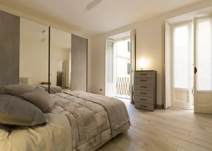 Via Garibaldi Апартаменты *