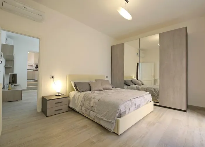 Via Garibaldi Апартаменты *