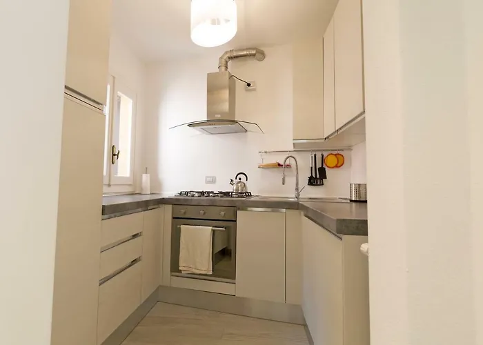 Via Garibaldi Апартаменты *