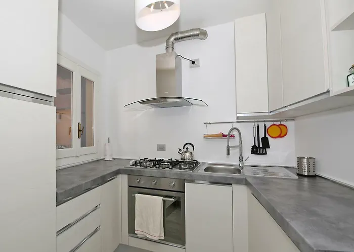 Via Garibaldi Apartament *